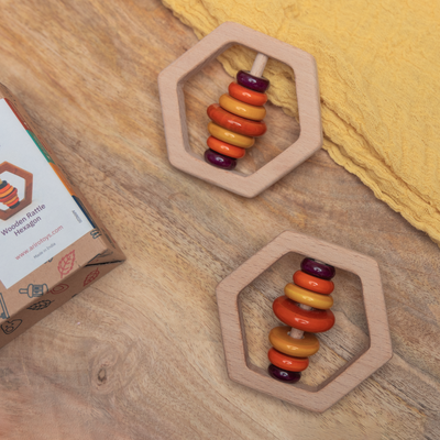 Ariro Wooden Rattle Hexagon