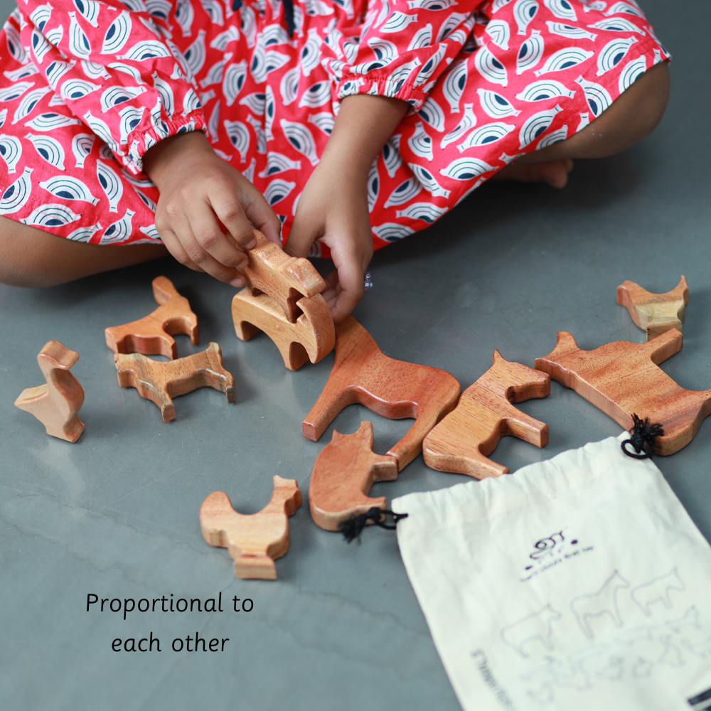 Ariro Wooden Farm Animals