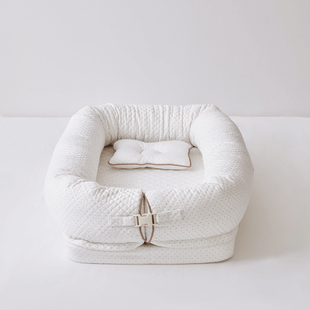 Annasimona Kids White &amp; Brown Polka Dot Newborn Baby Nest - White