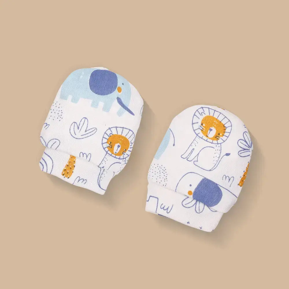 Prekies Newborn Cotton Cap, Mittens &amp; Booties Set Lion Print - White