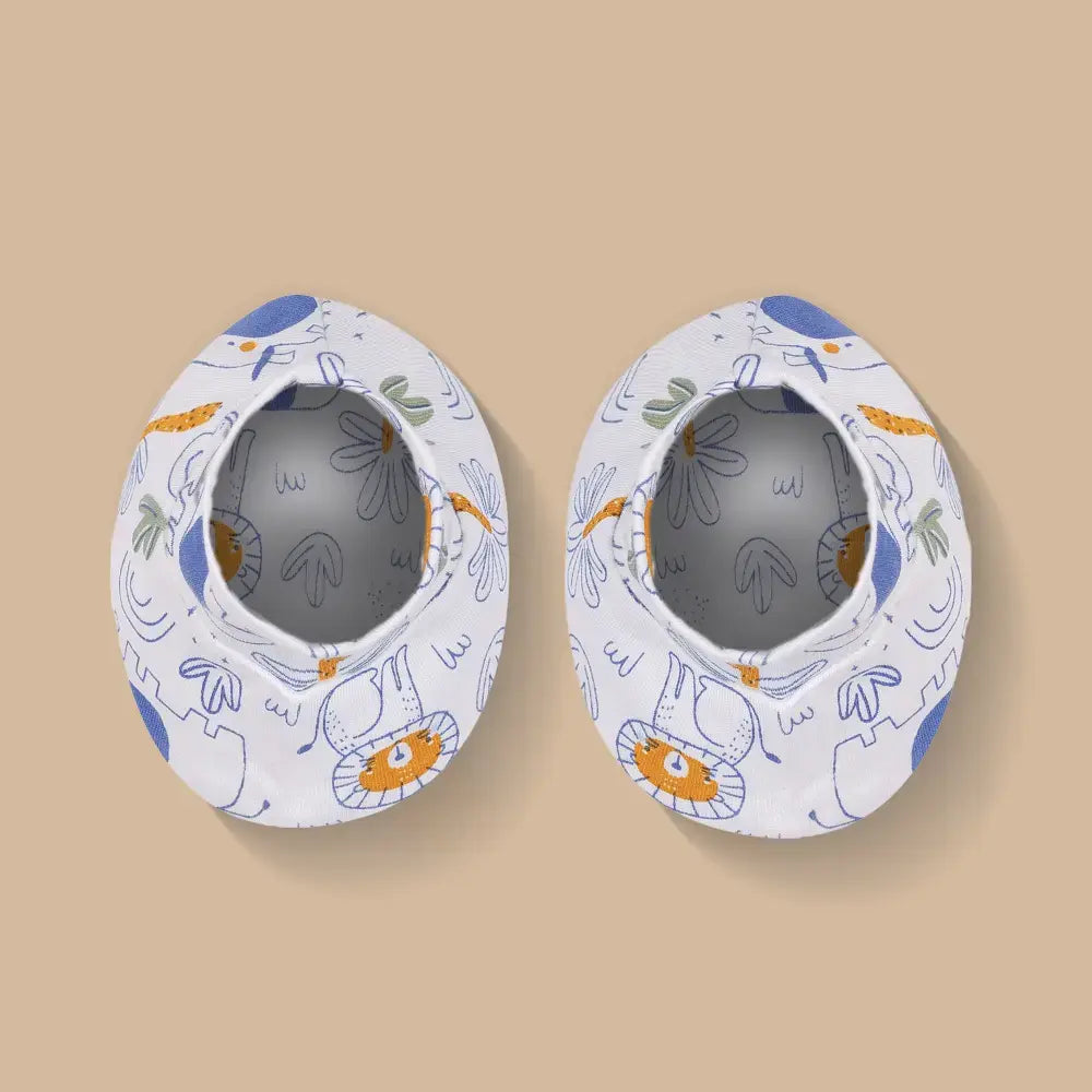 Prekies Newborn Cotton Cap, Mittens &amp; Booties Set Lion Print - White
