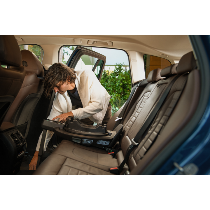 Nuna BASE CURV Car Seat Base