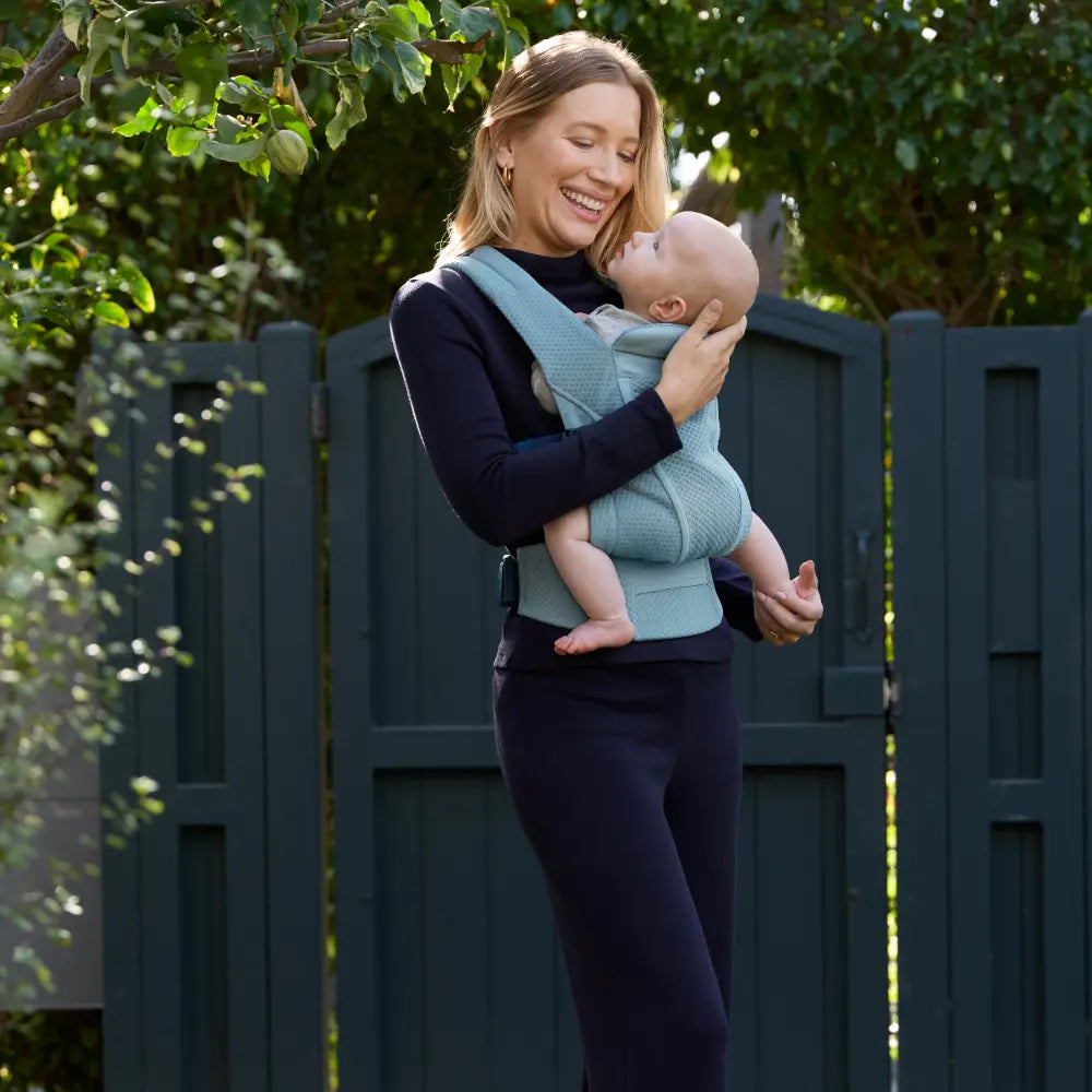 Ergobaby Omni Lite Mesh Baby Carrier – Soft &amp; Ergonomic Carrier with Padded, Adjustable Cross Shoulder Strap, Bucket Seat, Perfect for Travel &amp; Everyday Use, 0M–2 Years, Slate Blue