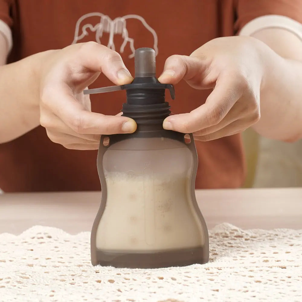 Haakaa Silicone Yummy Pouch Sippy Spout – Easy Transition from Pouch to Sipping