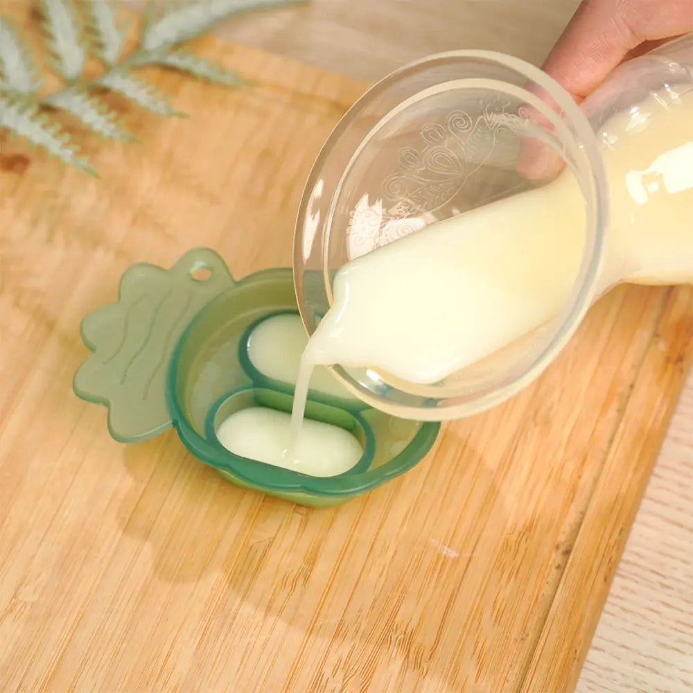 Haakaa Freeze-N-Feed Mini Combo – Silicone Feeder &amp; Tray for Teething &amp; Feeding – Pea Green