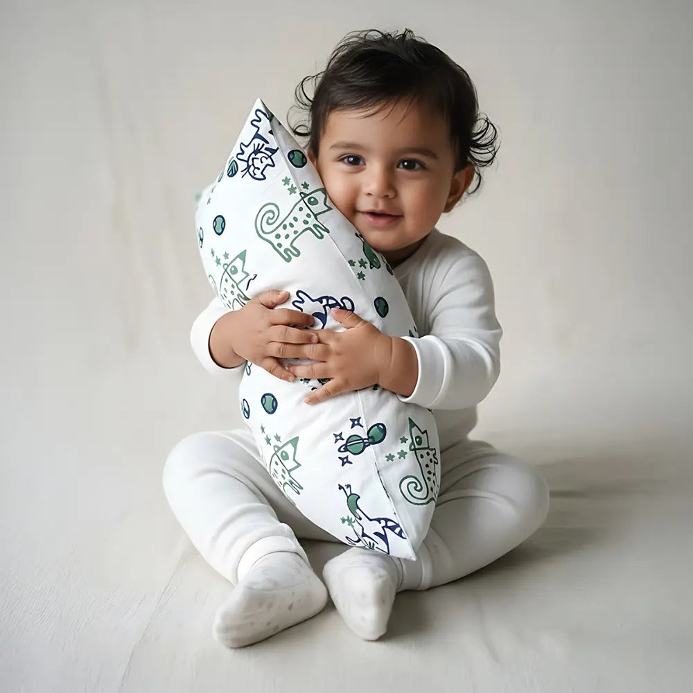 Whitewater Kids Organic Billi Print Kapok Pillow