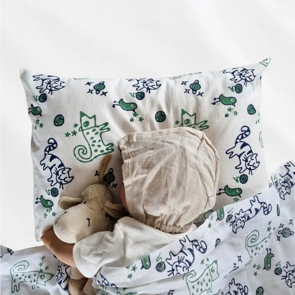 Whitewater Kids Organic Billi Print Kapok Pillow