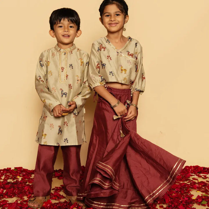 Dulaar Chanderi Kurta Pyjama Set | Hand-Block Printed (Gota Work) - Happy Hiran