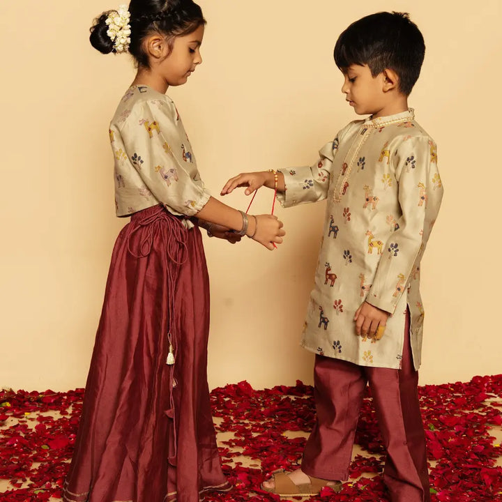 Dulaar Chanderi Kurta Pyjama Set | Hand-Block Printed (Gota Work) - Happy Hiran