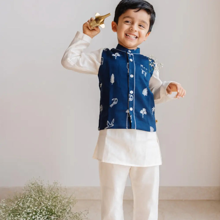 Dulaar Chanderi Kurta Pyjama &amp; Bandi Set - Magical Jungle