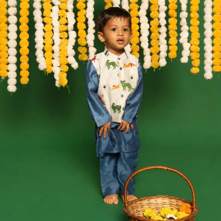 Dulaar Chanderi Kurta Pyjama &amp; Bandi Set | Embroidered - Panther Party