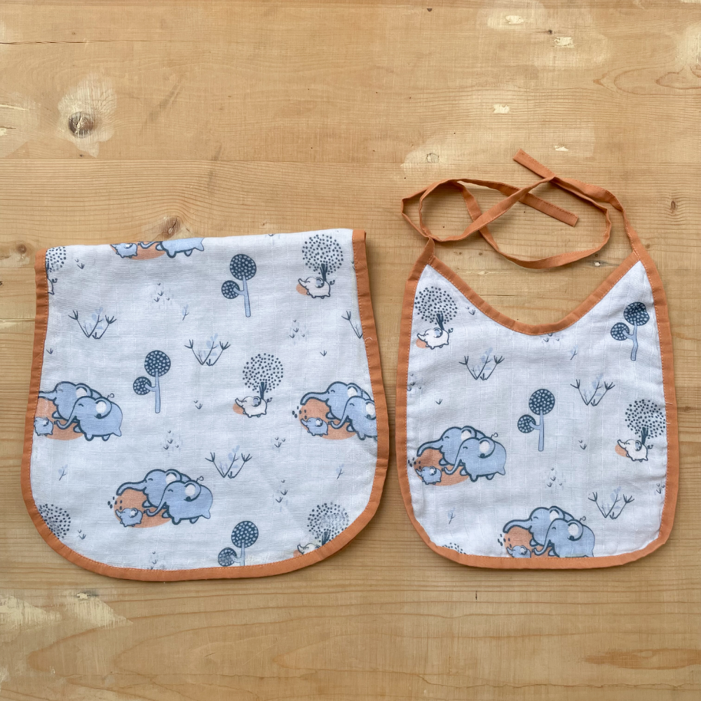 Bhaakur Newborn Bib and Burp Cloth Set- Elephant Print