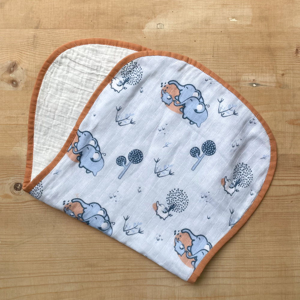 Bhaakur Newborn Bib and Burp Cloth Set- Elephant Print