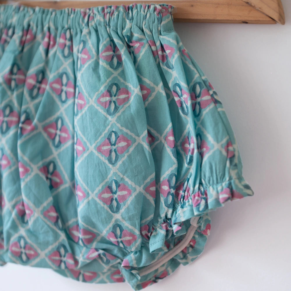 Love The World Today Happy Camper Unisex Jhabla Bloomer Set