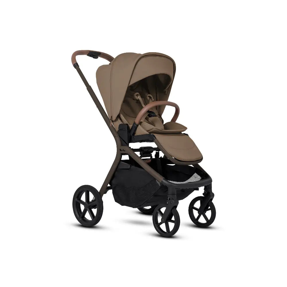 Silver Cross Breez Stroller &amp; Carry Cot Travel System Combo | Reversible Flat Recline Seat | Height Adjustable | All Terrain Suspension | One Hand Fold | Rain Cover &amp; Adaptors Included | Newborn to 4 Years | Up to 22kg - Maple