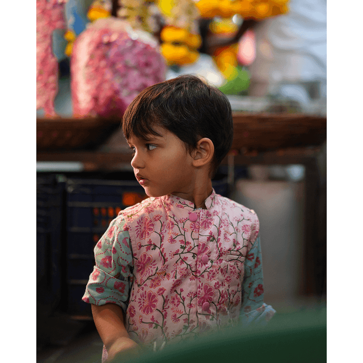 Love The World Today Phool Cotton Pink Floral Bandi- Boys