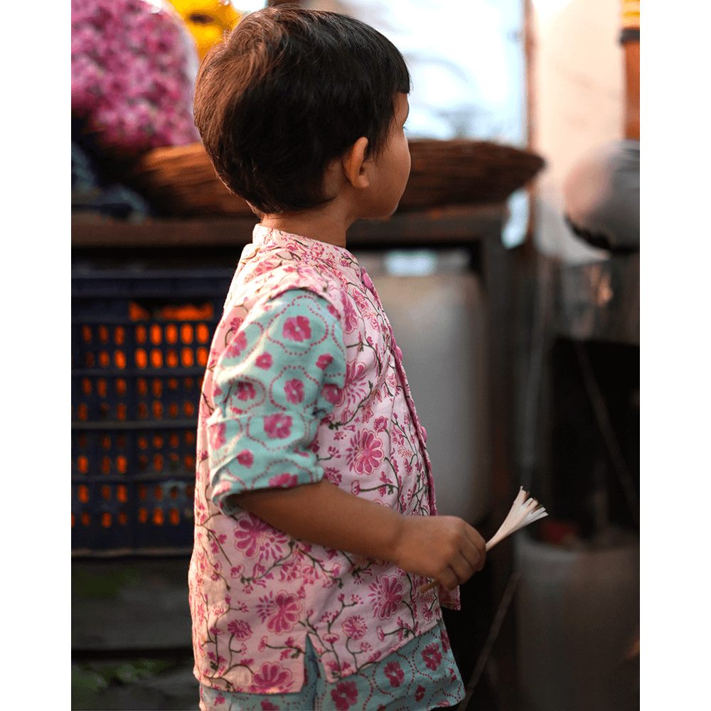 Love The World Today Phool Cotton Pink Floral Bandi- Boys