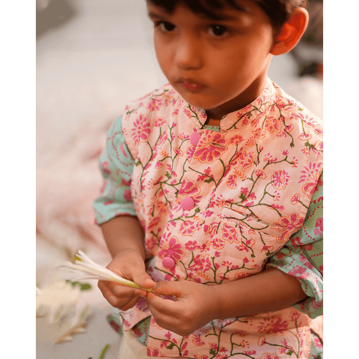 Love The World Today Phool Cotton Pink Floral Bandi- Boys