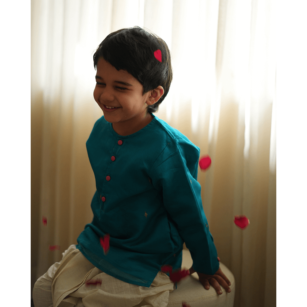 Love The World Today Nilima Kurta With Motif - Teal