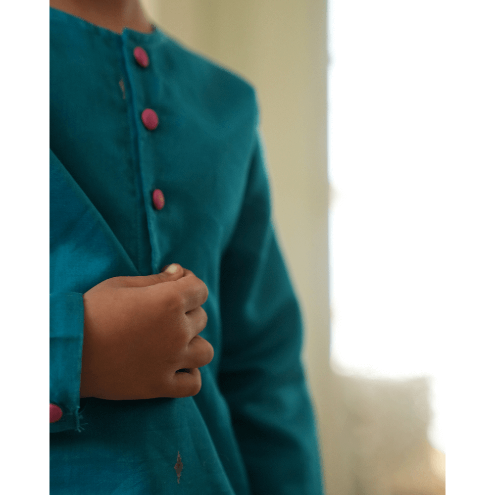 Love The World Today Nilima Kurta With Motif - Teal