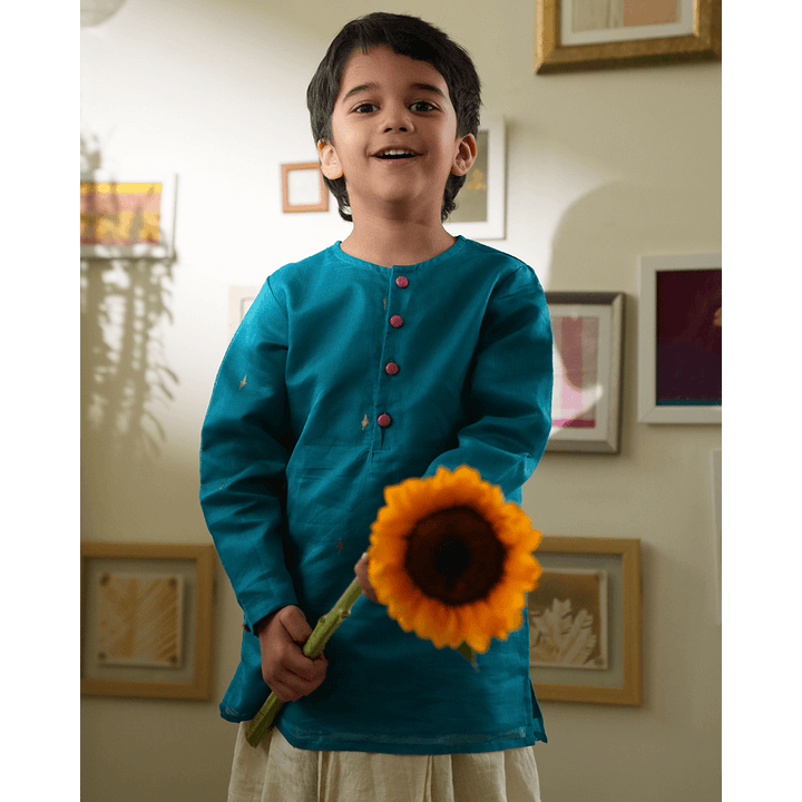 Love The World Today Nilima Kurta With Motif - Teal