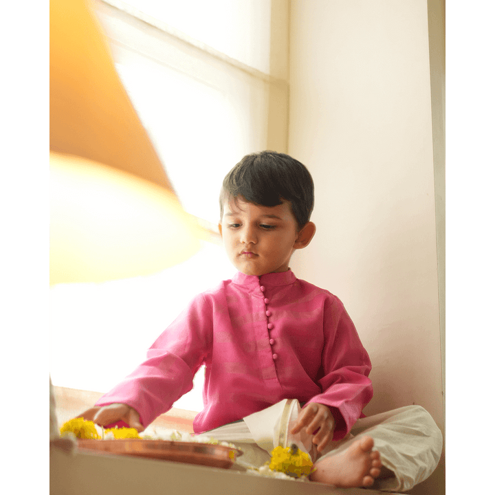 Love The World Today Neelkamal Ethnic Kurta - Pink Gold Stripe