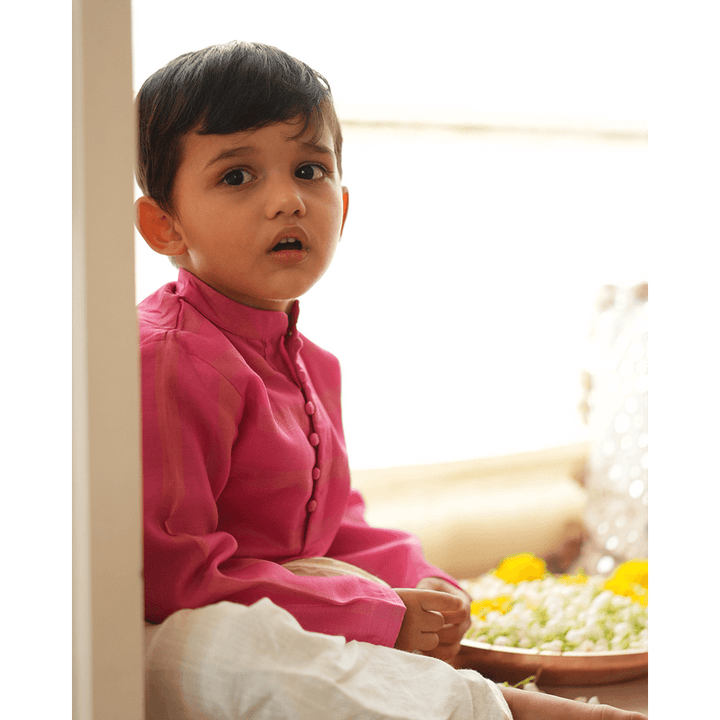 Love The World Today Neelkamal Ethnic Kurta - Pink Gold Stripe