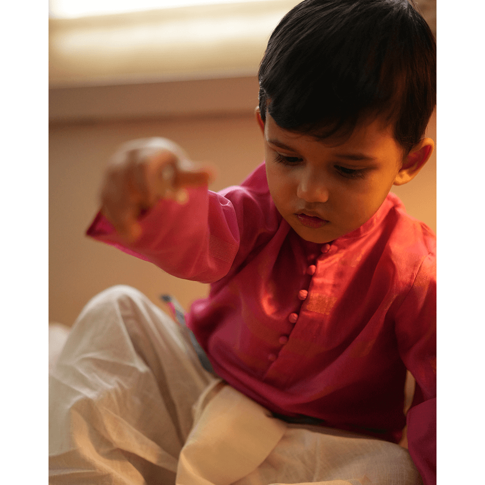 Love The World Today Neelkamal Ethnic Kurta - Pink Gold Stripe