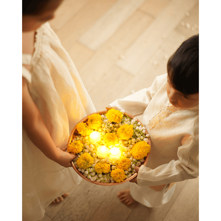 Love The World Today Parijat Festive Kurta - White and Gold