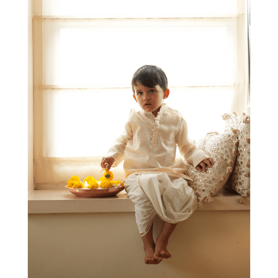 Love The World Today Parijat Festive Kurta - White and Gold