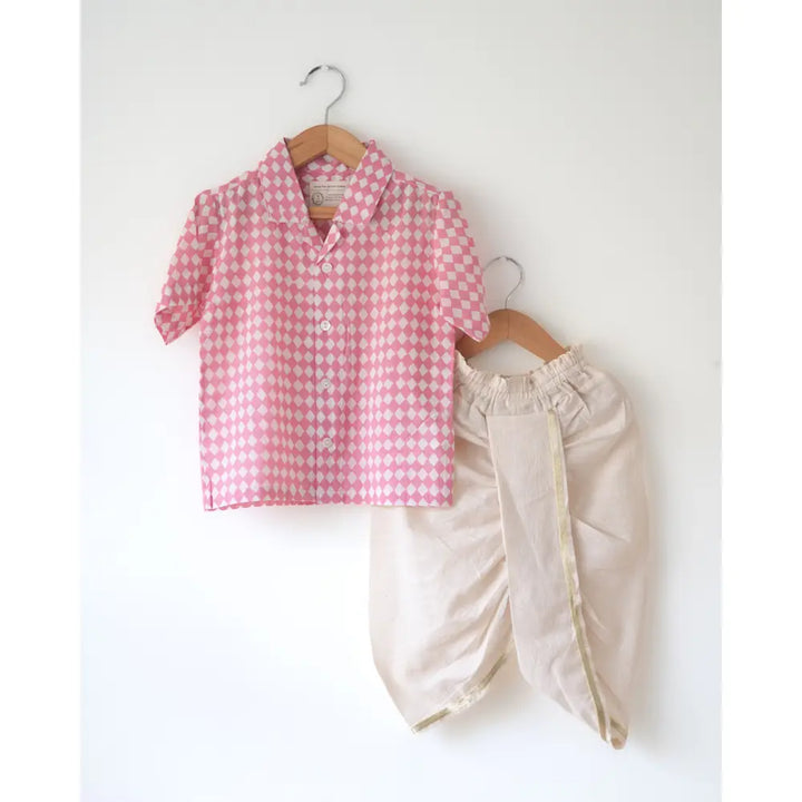 Love The World Today Boogie Pink White Rhombus Short Sleeve Shirt For Boys