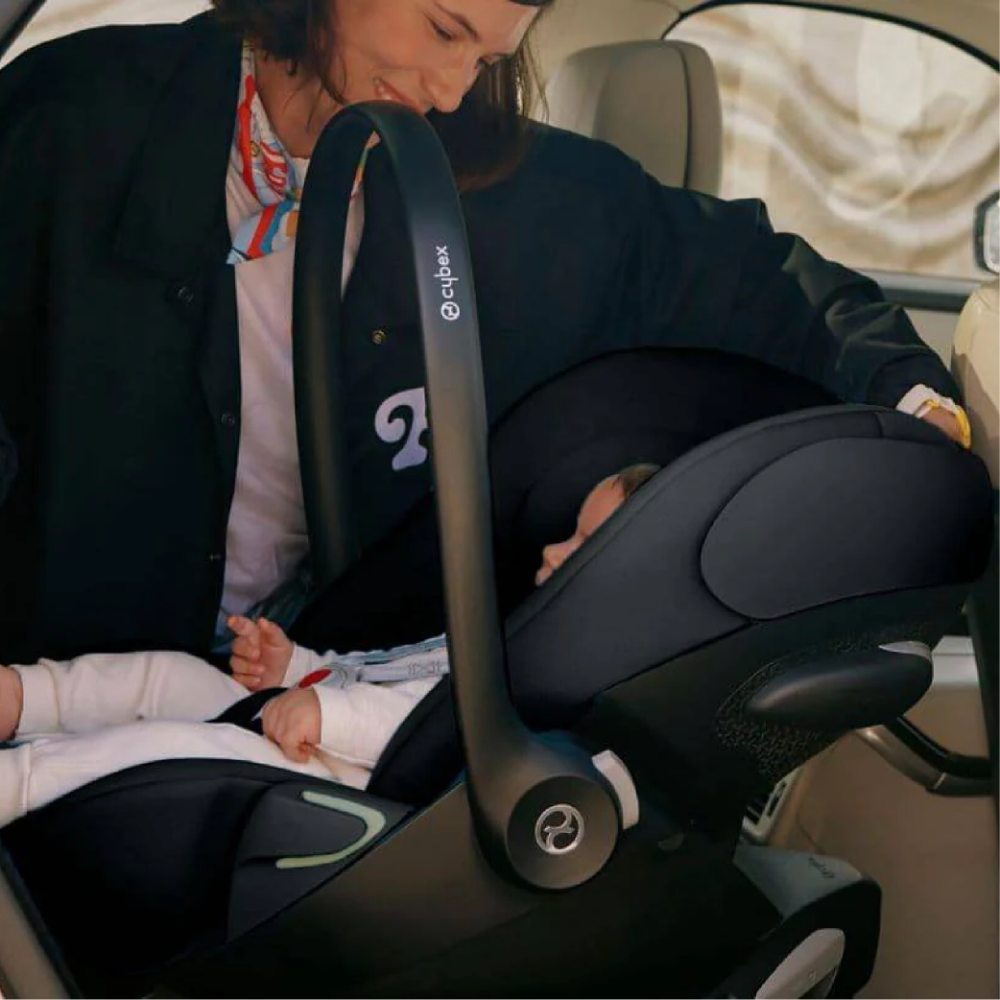 Cybex Cloud G Newborn and Infant Rear-Facing Car Seat with Side Impact –