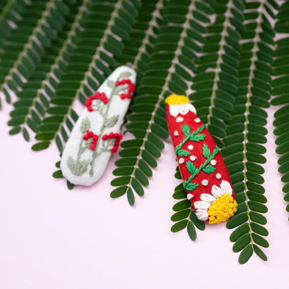 PureCloth.Co Christmas Tic Tac Hair Clips