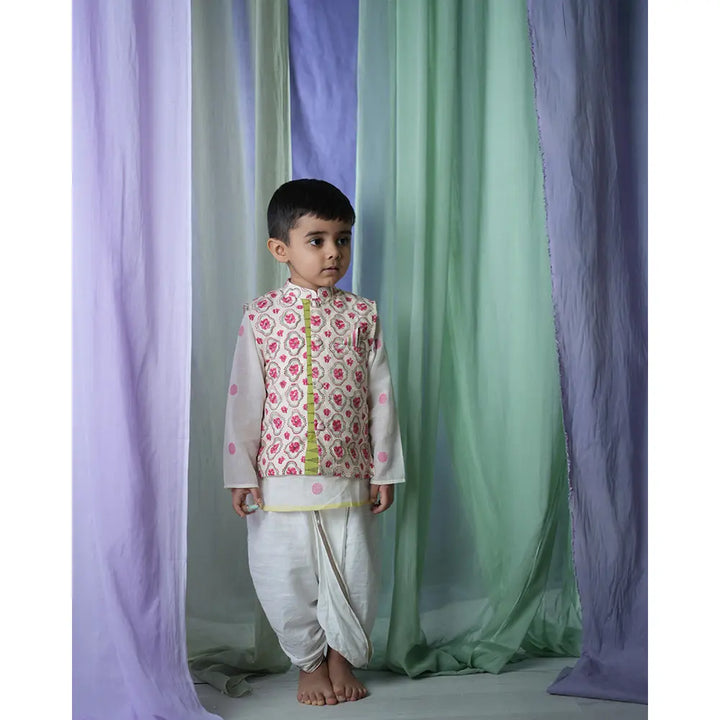 Love The World Today Feeling Festive Unisex Dhoti in White Slub Handwoven Cotton