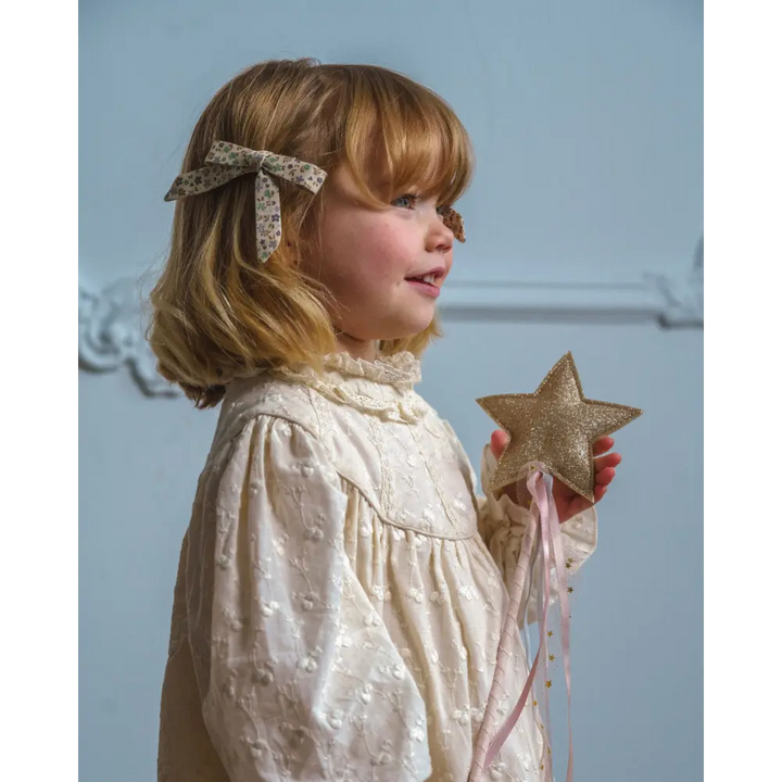 Early Sunday Grace Clip