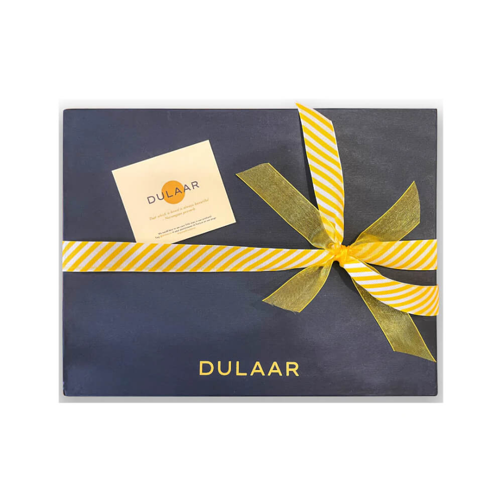 Dulaar Welcome Home Baby! Newborn Gift Box Set (0-6 Months)