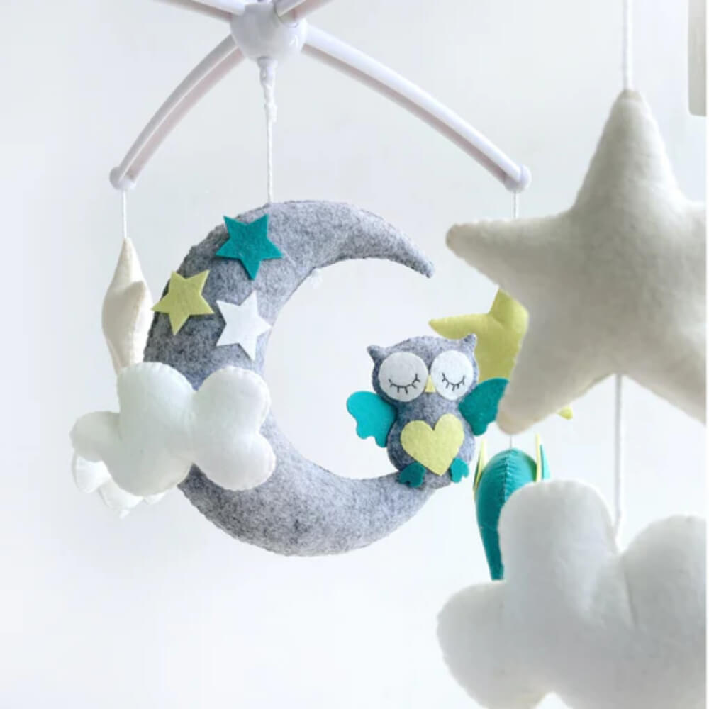 Crib Mobile - With arm and Battery Music Box