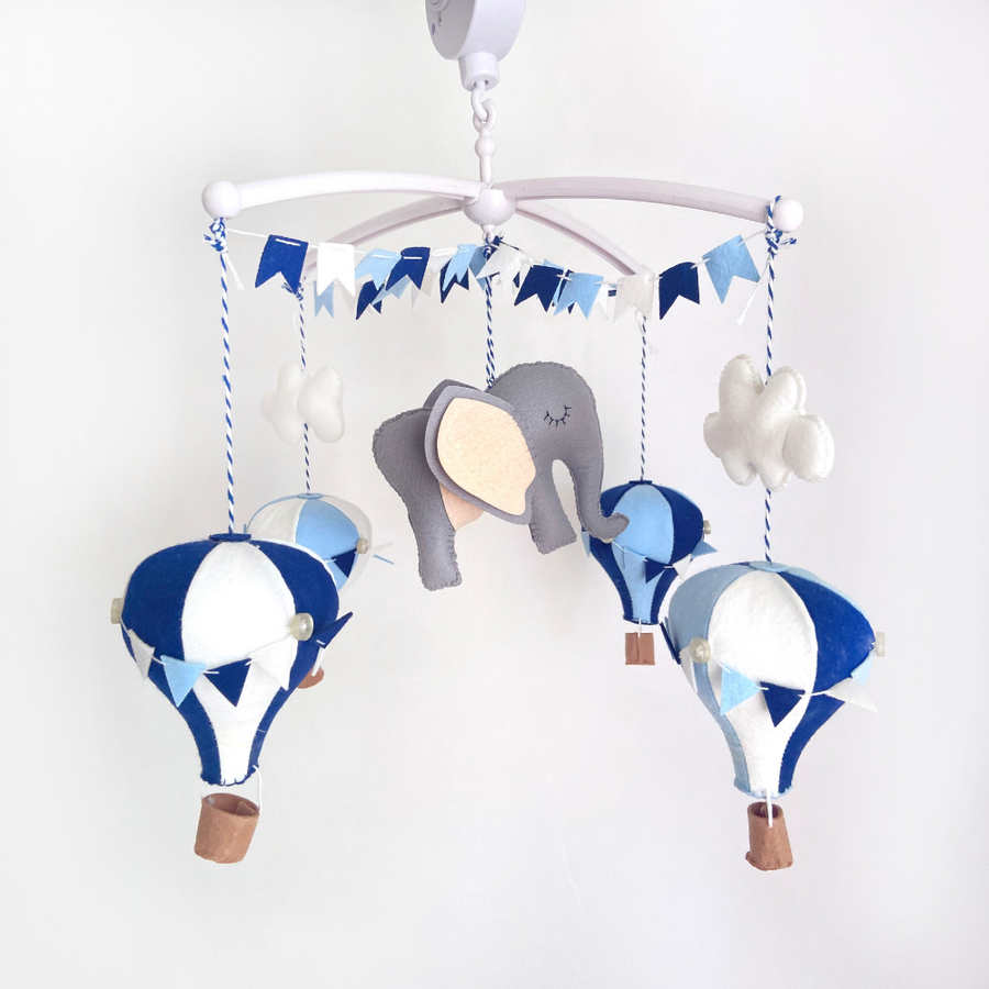 Crib Mobile - With arm and Manual Music Box