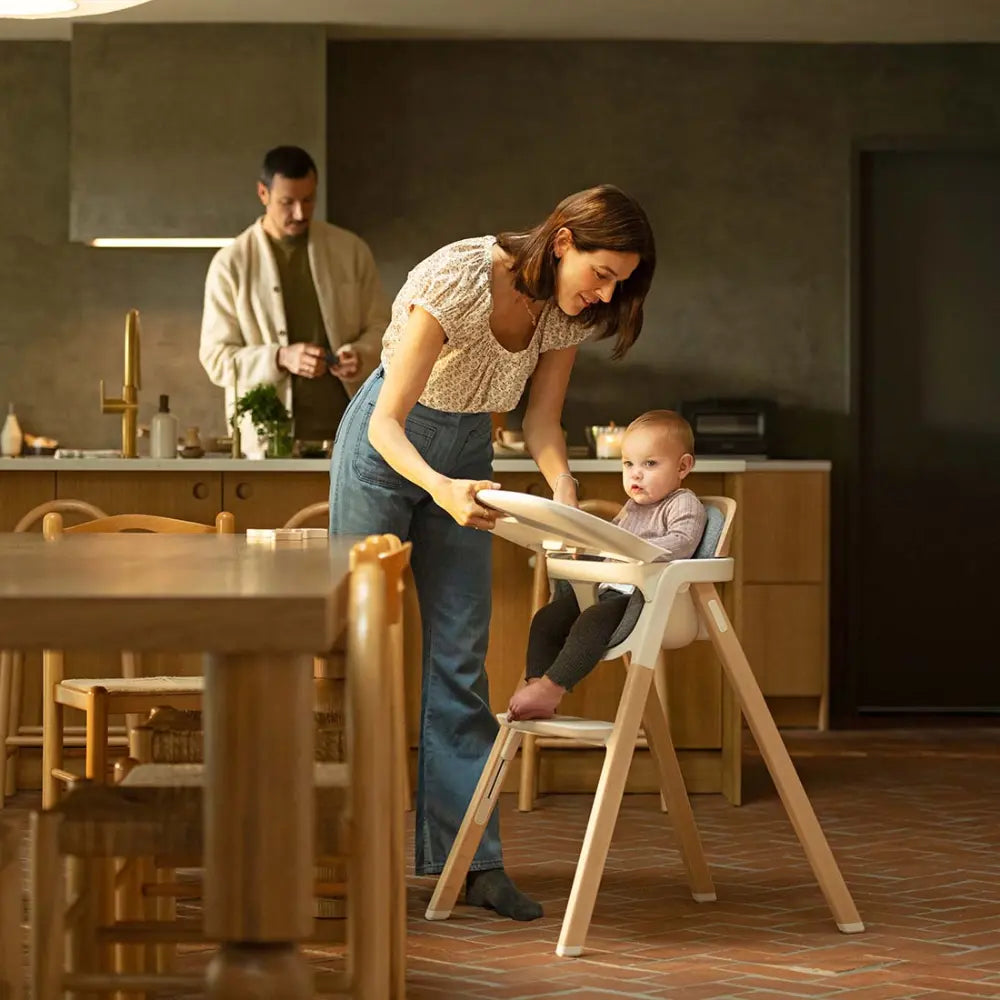 Nuna Bryn Baby High Chair-With Removable Seat Pad &amp; Child Tray-Tool Free Assembly-Made From Premium Black Walnut &amp; Maple Woods-For 6M+ (Upto 100 Kg)-Heritage