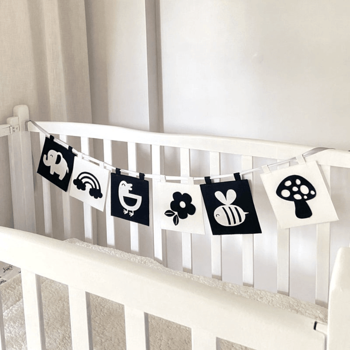 GWD Kids High Contrast Reversible Monochrome Felt Banner