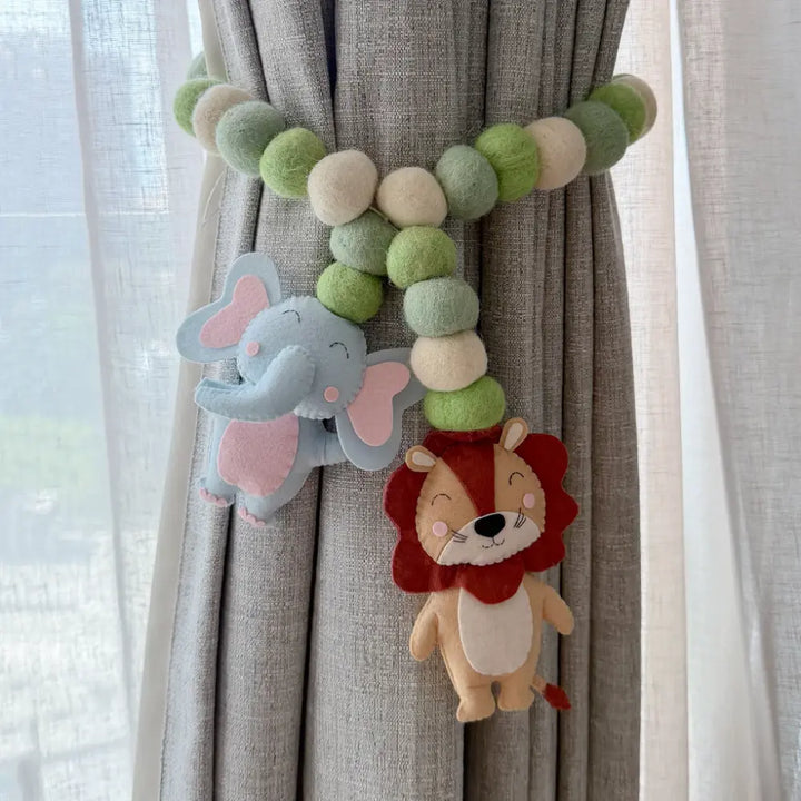 GWD Kids Safari Animals and Felt Ball - Curtain Tie Pair