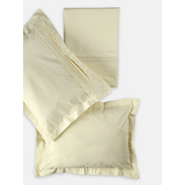 The Baby Trunk Lace Sheet Set