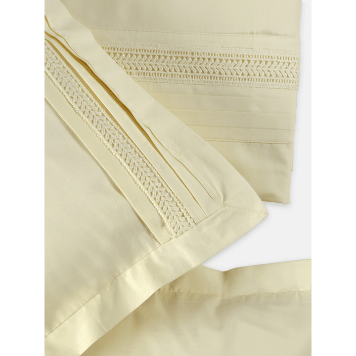 The Baby Trunk Lace Sheet Set