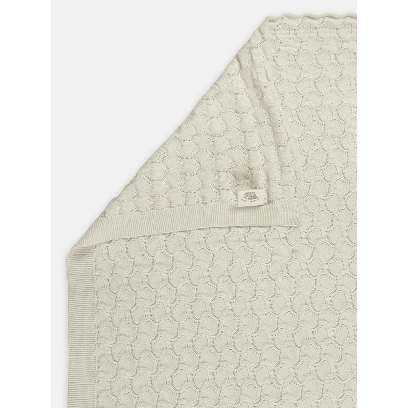 Dotted Knitted Blanket