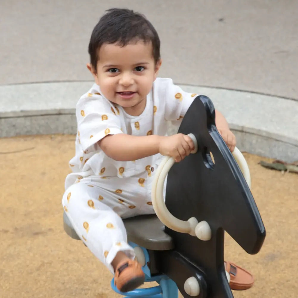 Dulaar Organic Muslin Joggers Set - Just Lion Around