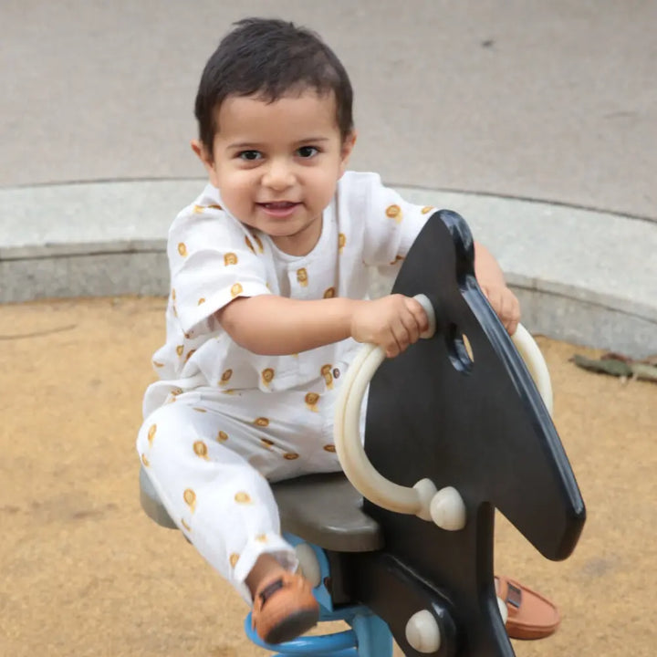 Dulaar Organic Muslin Joggers Set - Just Lion Around