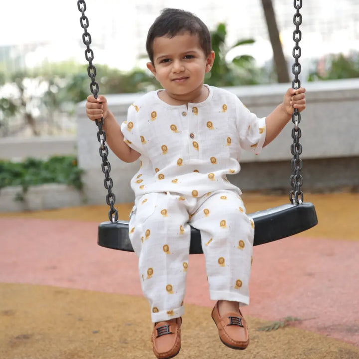 Dulaar Organic Muslin Joggers Set - Just Lion Around