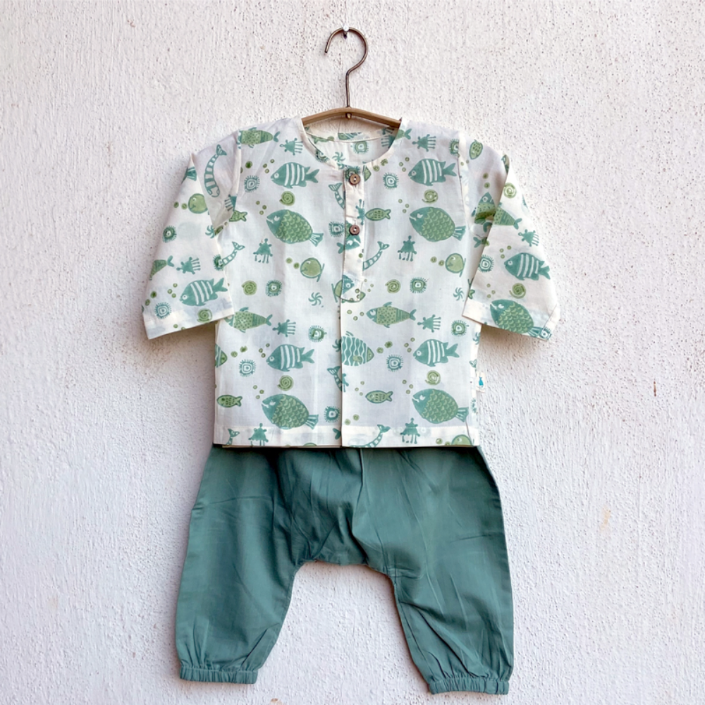 Whitewater Kids Unisex Organic Koi Mint &amp; White Kurta Set