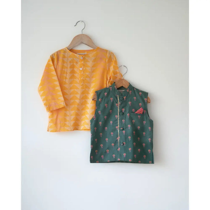 Love The World Today Kopal Green Floral Booti Cotton Bandi Jacket For Boys