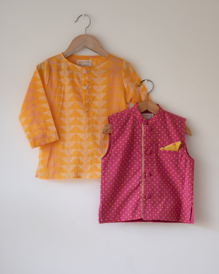 Love The World Today Kumkum Magenta Polka Cotton Bandi Jacket For Boys